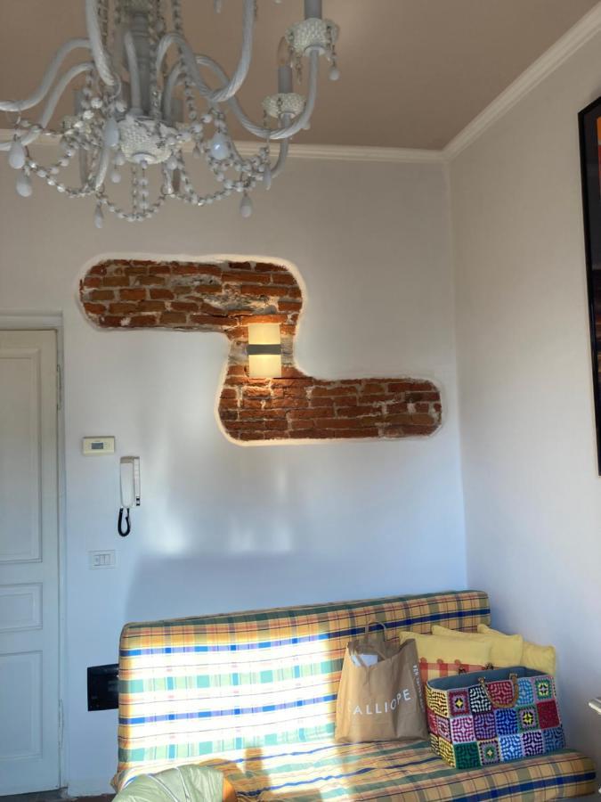 Casa Vacanza Sole Lago… Intra Bagian luar foto