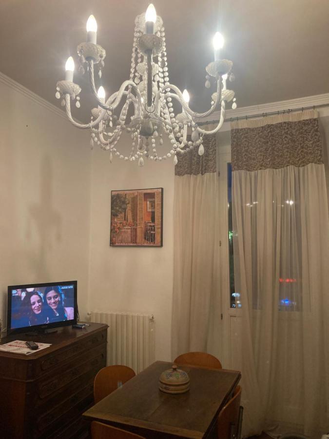 Casa Vacanza Sole Lago… Intra Bagian luar foto
